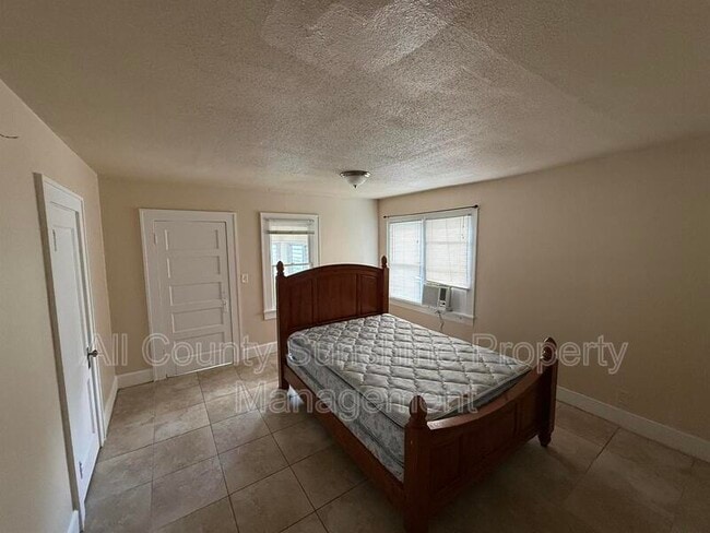 Photo - 1000 6th St N Unit Apt 2