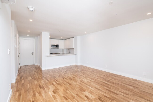 Photo - 1410 Columbia Rd Unit 5K