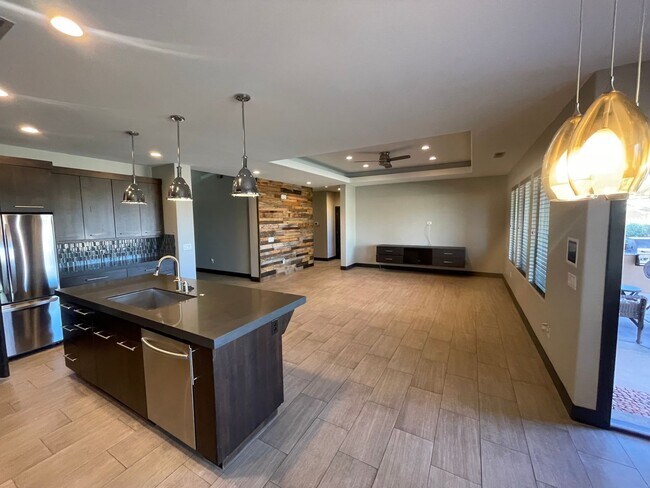 Photo - Beautiful Bridal Gate Estates - FIVE CAR GARAGE!!