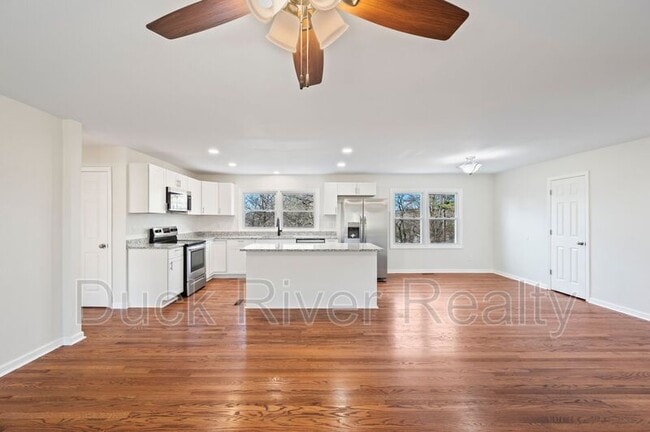 Photo - 111 Daleview Cir