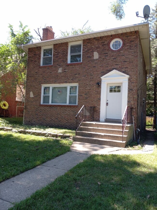 Building Photo - Spectacular 3-Bedroom Home in Gary!