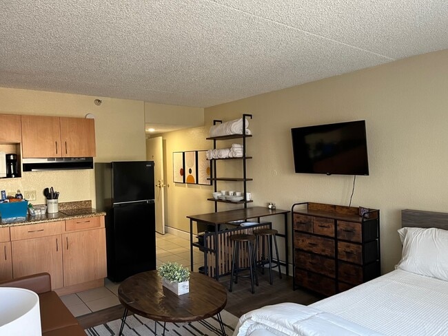 Furnished Studio