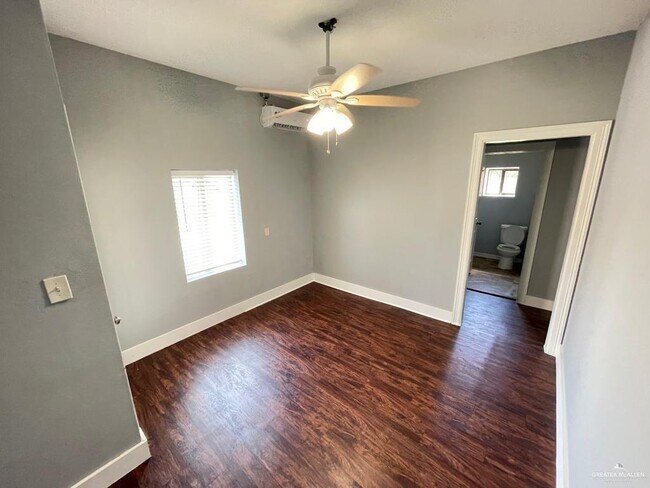 Photo - 10 E St Unidad 17