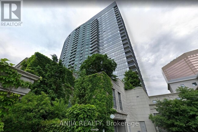 Photo - 25 Greenview Ave Unit 1026