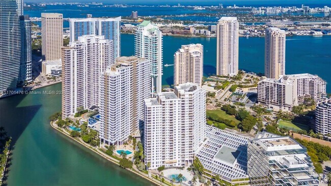 Building Photo - 801 Brickell Key Blvd Unit 3304 Rental