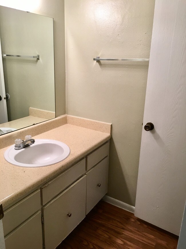 Goldelm at Charter Pointe Apartments Altamonte Springs, FL