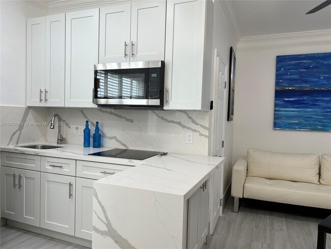 Photo - 3710 Collins Ave Unit N-103