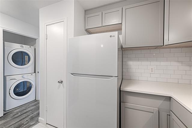 Photo - 8545 Midpark Rd Unit 2