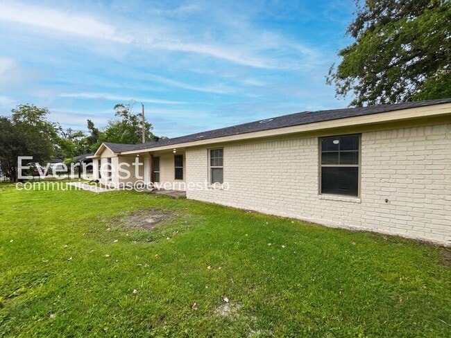 Photo - 8117 Richland Dr