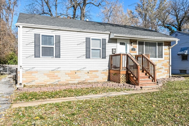 Photo - 229 Wiegel Dr