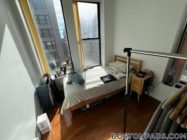 72 Kneeland St Unidad 705