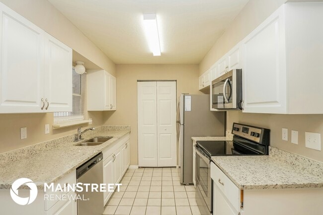 Photo - 6090 Clearfield Ave