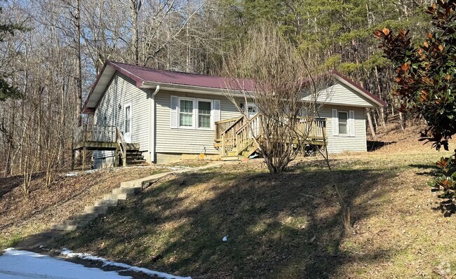 Building Photo - Three Bedroom Home in Corbin, KY