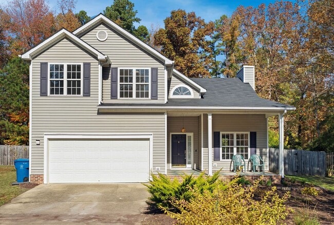 Building Photo - LOCATION!! Sought-after neighborhood spaci...