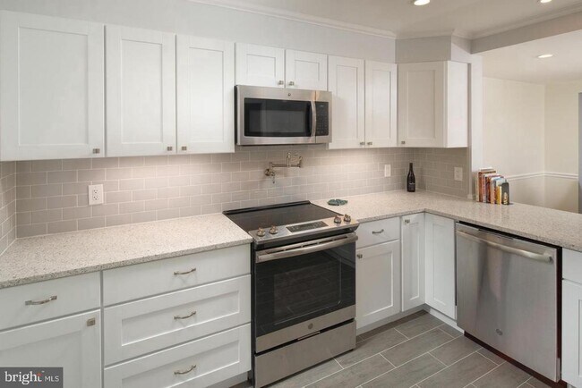 Photo - 1528 Westmoreland St