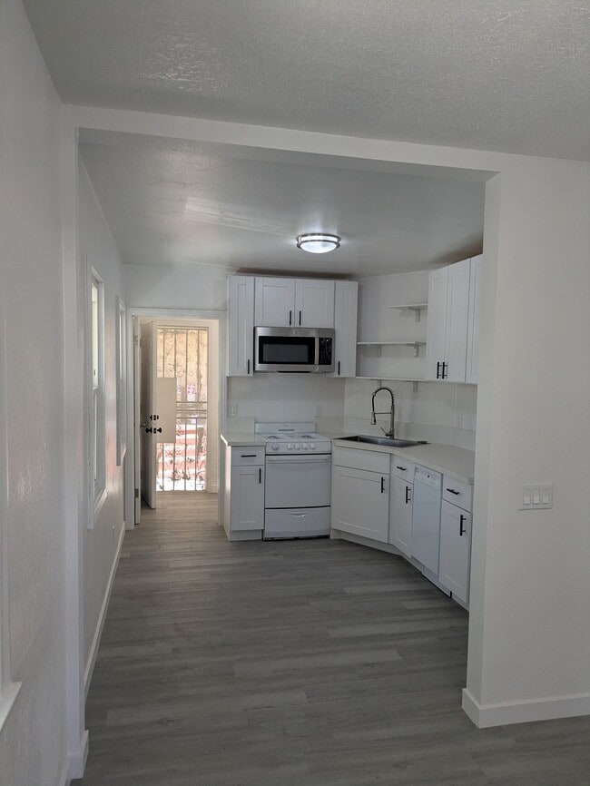 Photo - 1513 E 106th St Unit 1513