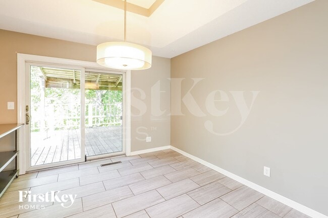 Photo - 5906 NW Harris Dr
