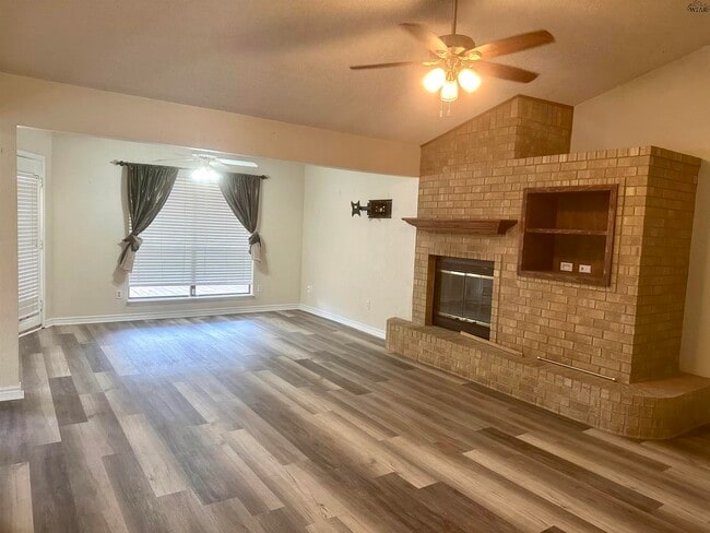 Photo - 2 Bayberry Ct