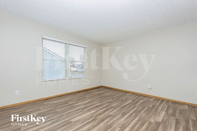 Photo - 9186 Drum Pl