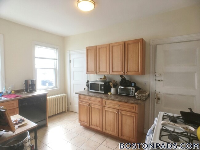 Photo - 75 Elmira St