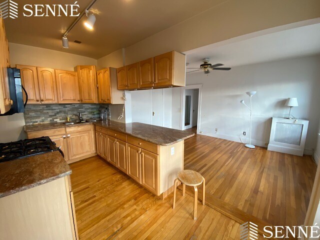 Photo - 1683 Cambridge St Apartment Unit 15