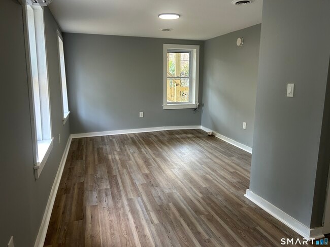 Photo - 27 N Main St Unit 1