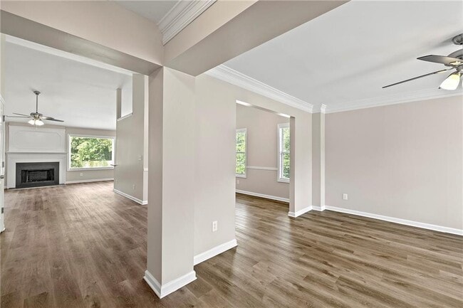 Photo - 6020 Aderhold Way