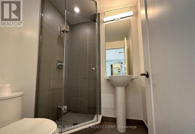 Photo - 70 Princess St Unit 835