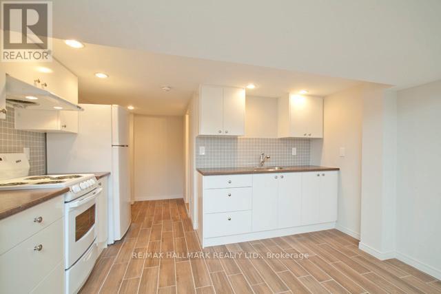 Photo - 102 Robinson Ave