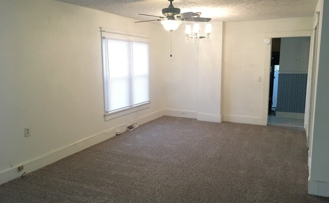 Photo - ** NEW CARPET ** NEWLY REMODELED BATHROOM **