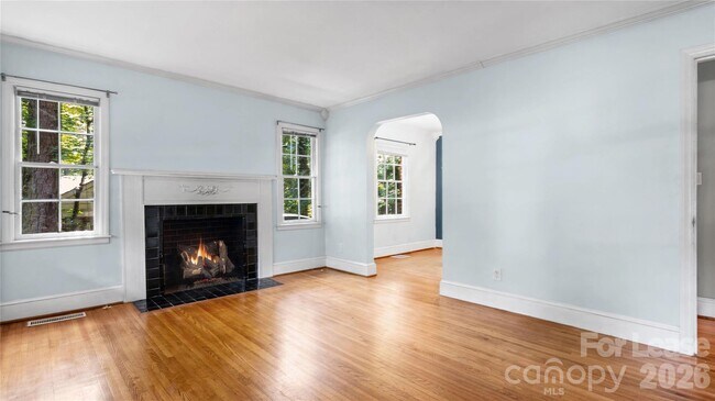 Photo - 2126 Arnold Dr