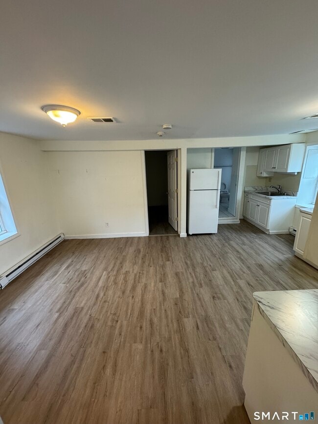 Photo - 41 Hubbard Pl