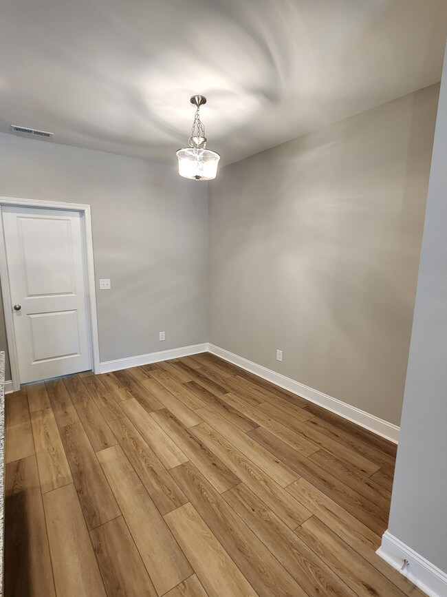 Comedor - 3918 Gloucester Dr