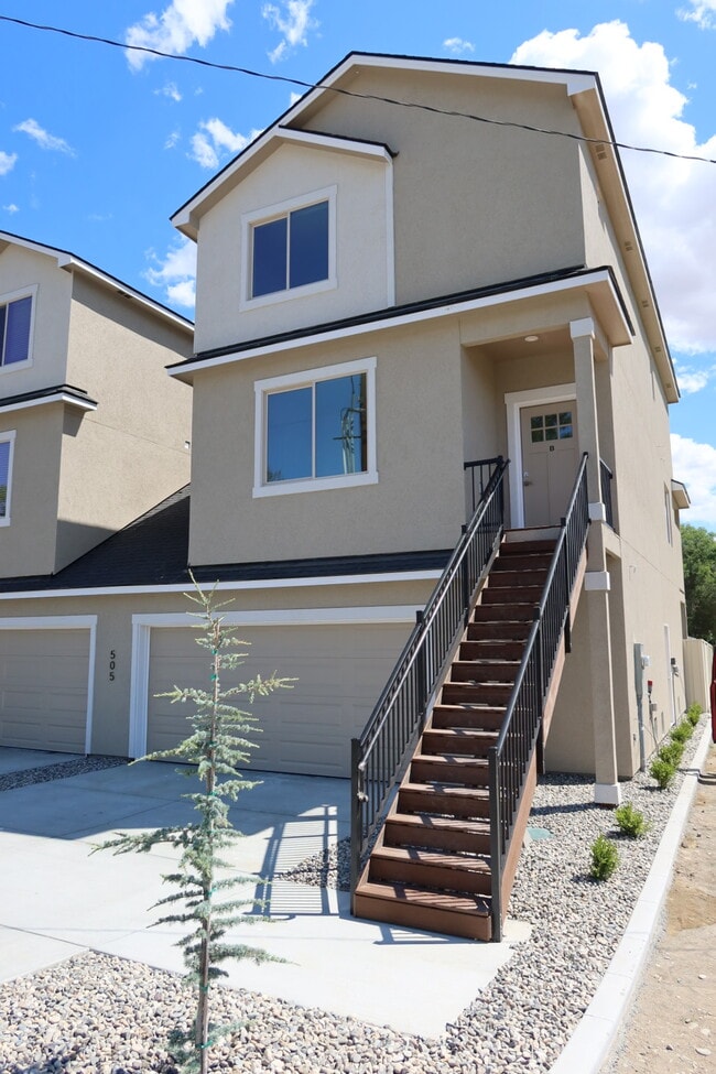 Photo - 505 Carol Ave Townhome
