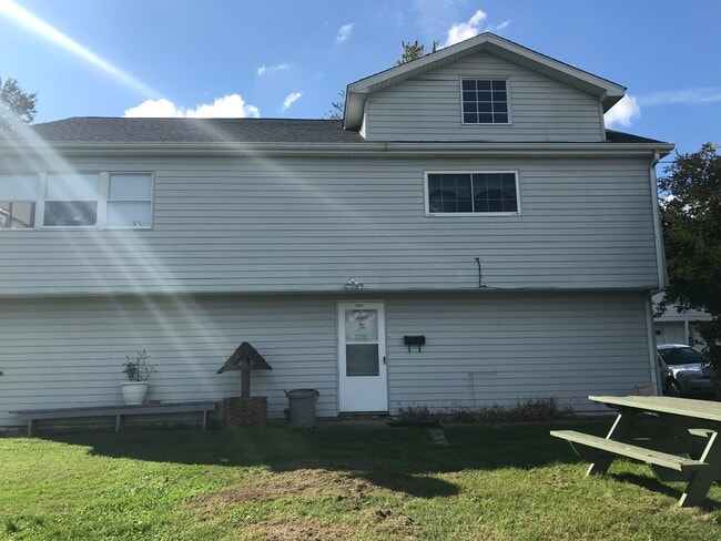 Lado de la casa - 1606 Gompers Ave Unidad 1604