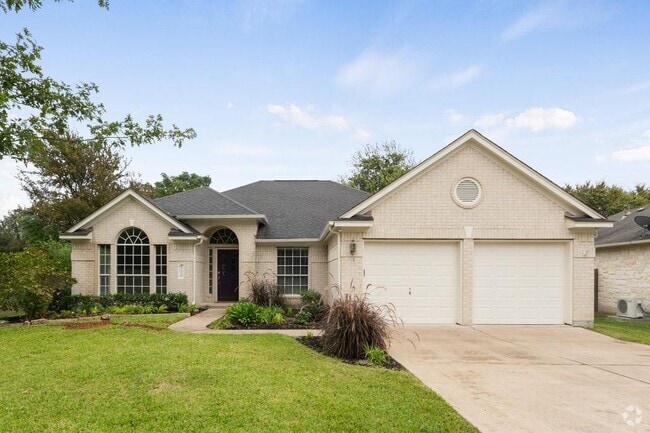 Building Photo - 2110 Red Oak Cir Rental