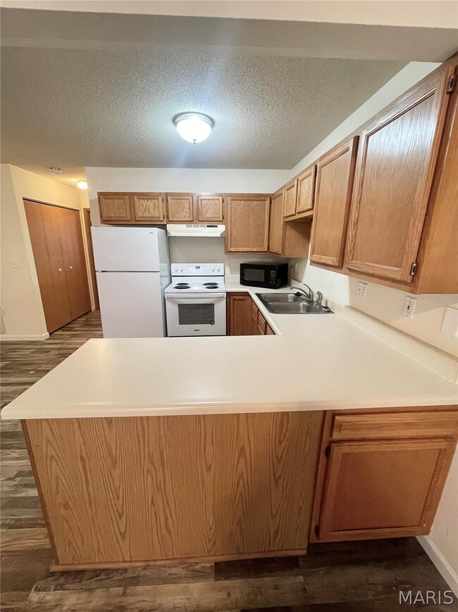 Photo - 463 Ponderosa Ave