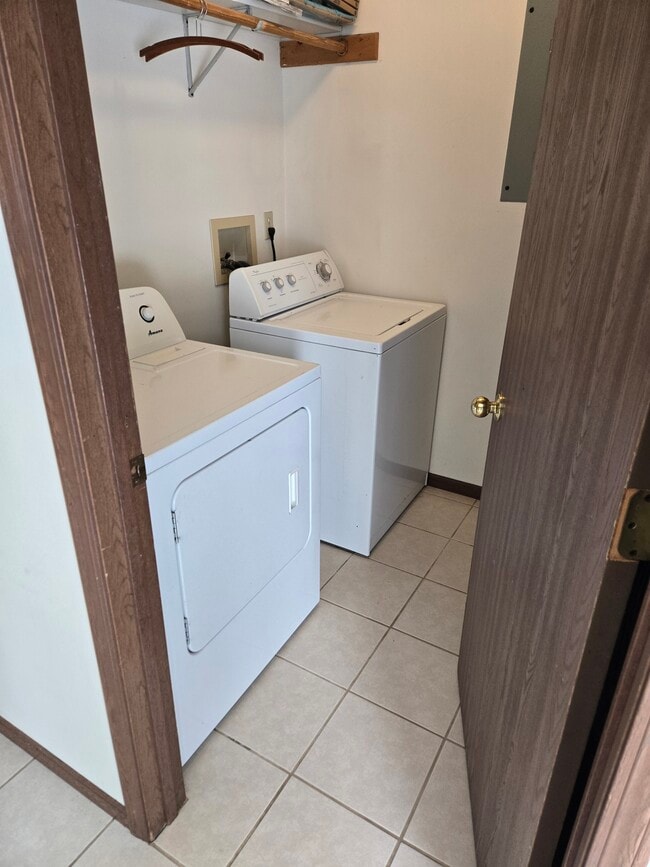 Photo - 521 Franklin St