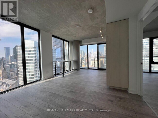 Photo - 47 Mutual St Unité 2303