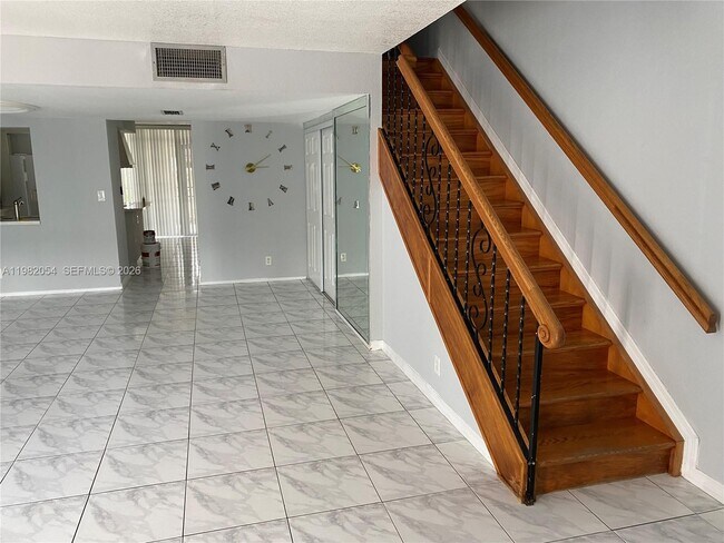 Photo - 802 NE 26th Ave