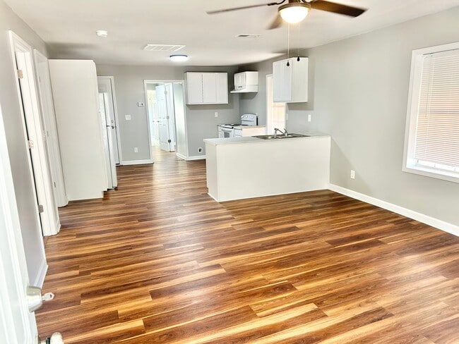 Photo - Newly Renovated 3BR Home Near Downtown & Medical District!