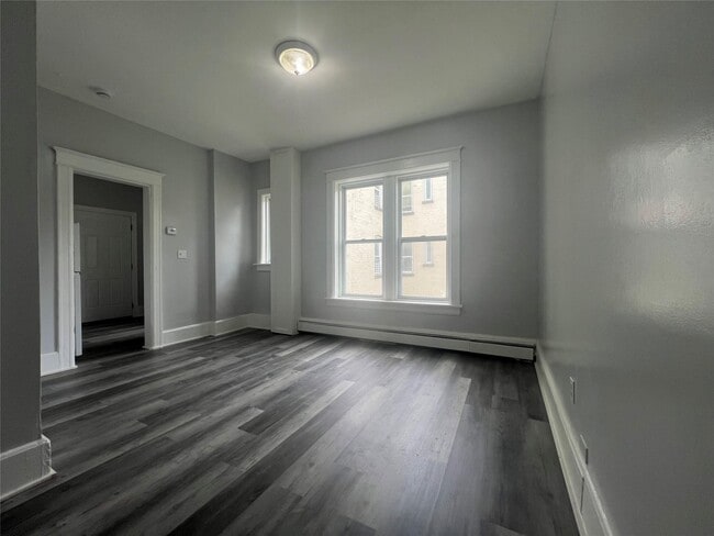Building Photo - 60 Carroll St Unit C8 Rental