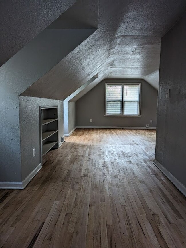 Photo - 19386 Yonka- 3 BEDS & 1.5 BATH FOR RENT!