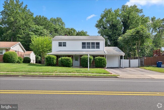 Building Photo - 3493 Forestdale Ave Rental