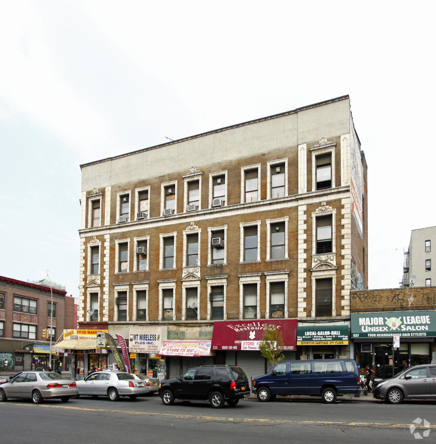Primary Photo - 531-535 E Tremont Ave Apartments