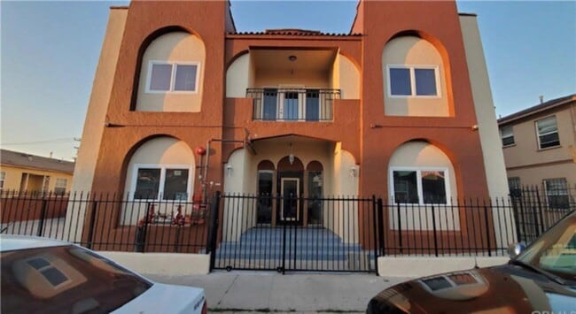 Magnolia Apartments