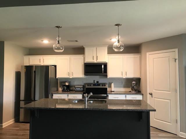 Photo - 10203 Maxwell Way