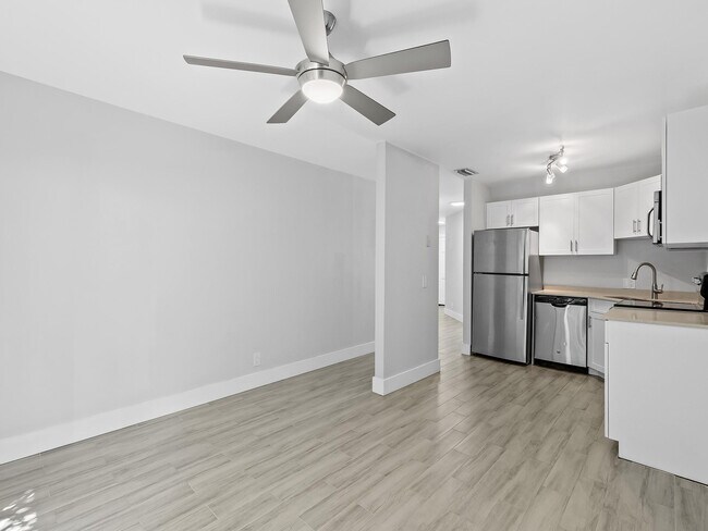 Photo - 3208 NE 7th St Unit C