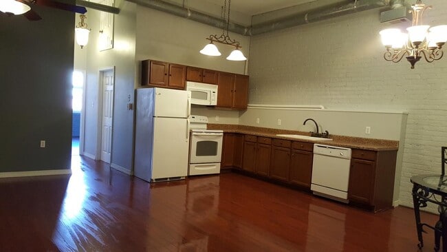 Photo - 915 Decatur St Unit E