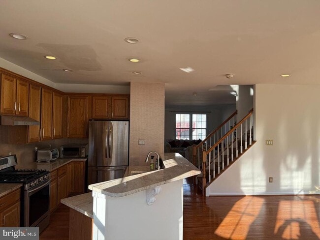 Photo - 13395 Sir Ramsay Way